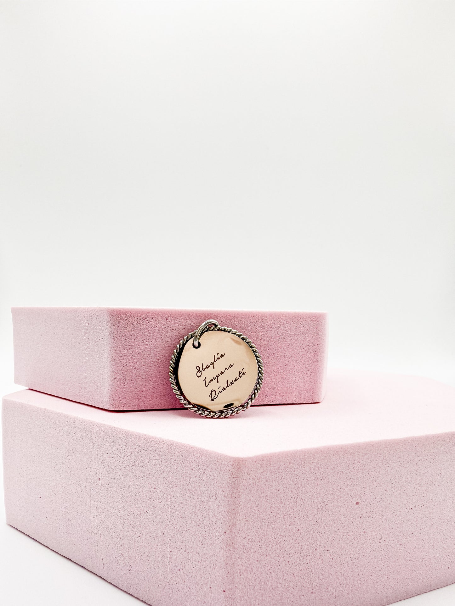 Ciondolo Tondo Merlettato Personalizzabile